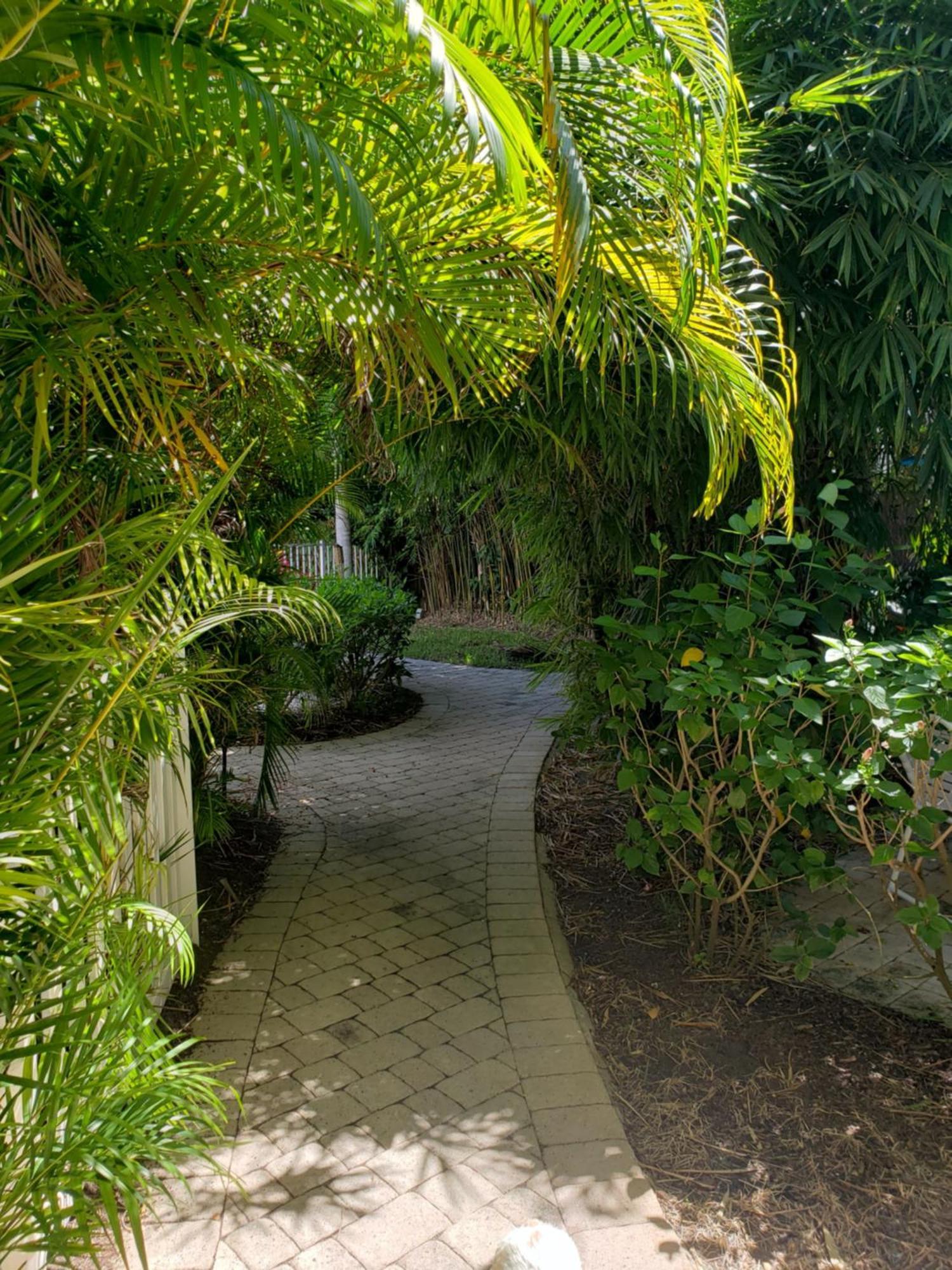 The Sea Spray Resort Siesta Key Exterior photo